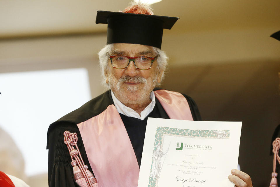 Il conferimento del titolo di distinguished professor a Gigi proietti presso l'ateneo di Roma tor vergata (Foto Cecilia Fabiano - LaPresse)