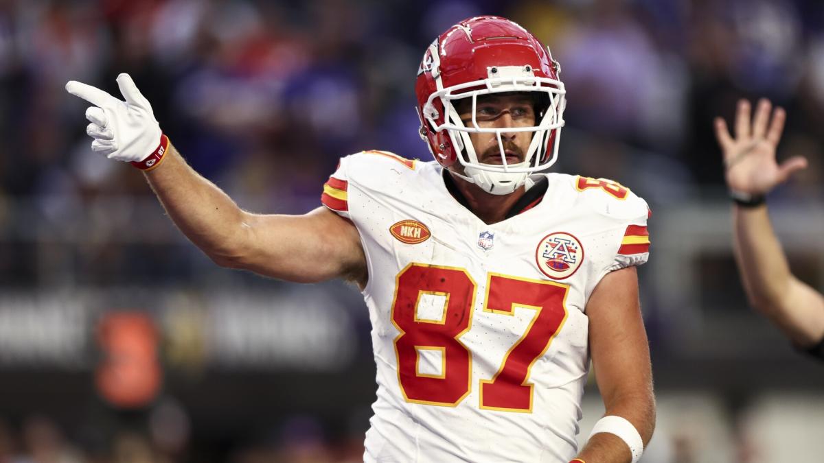 Travis Kelce suffers injury leaving Kansas City Chiefs sweating