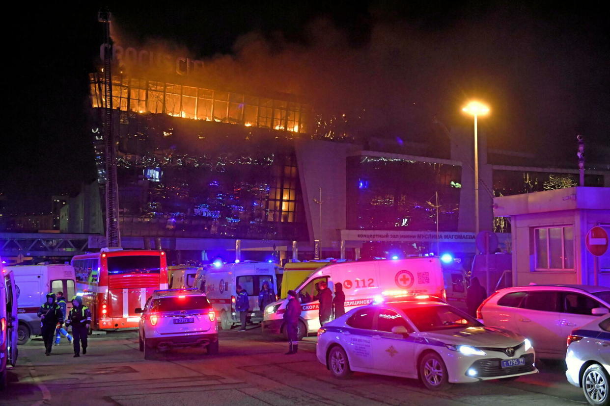 Deux adolescents ont permis à des spectateurs de s'enfuir du Crocus City Hall, près de Moscou, vendredi 22 mars alors qu'un attentat terroriste était en cours.  - Credit:CHINE NOUVELLE/SIPA