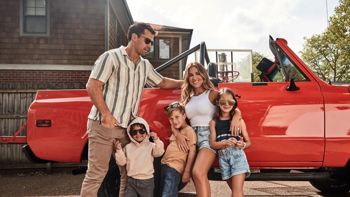 All About Jessie James Decker and Eric Decker's 3 Kids (and Baby on the  Way!)