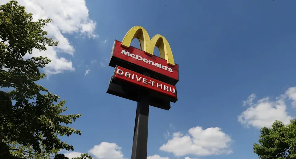 McDonald’s-Mitarbeiterin verrät gut gehütetes McDrive-Geheimnis