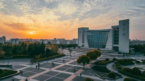 上海大學圖書館