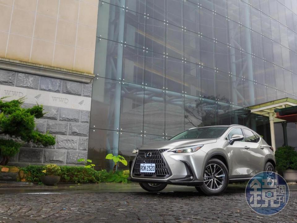 LEXUS NX 350h豪華版