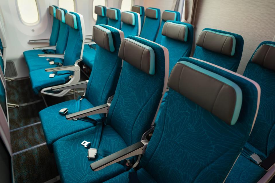 Standard seating in Hawaiian Airlines' Boeing 787-9 Dreamliners' main cabin.