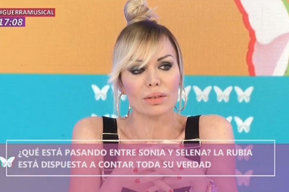 Sonia respondió a Selena