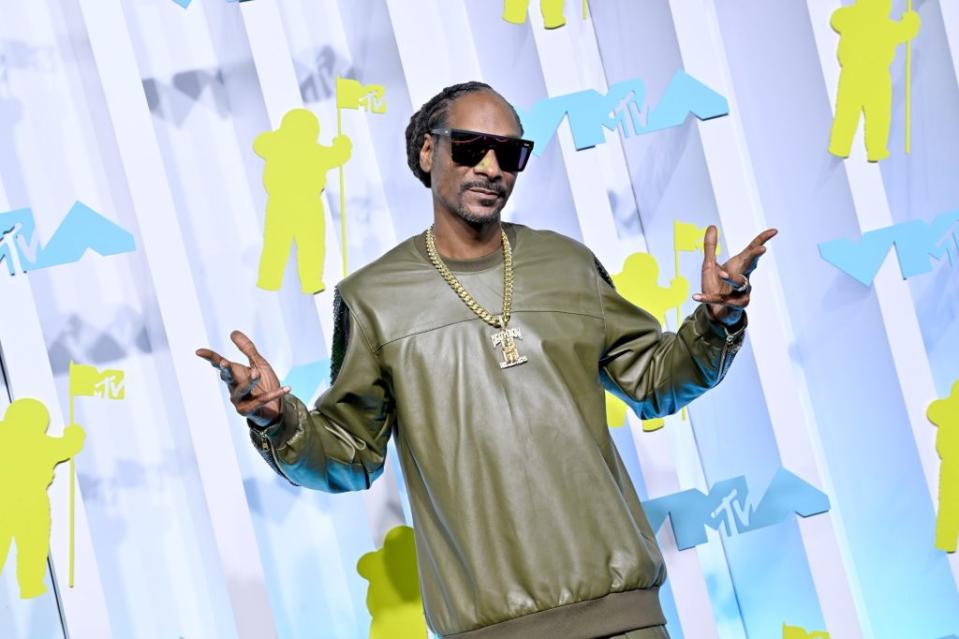 NEWARK, NEW JERSEY – AUGUST 28: Snoop Dogg attends the 2022 MTV Video Music Awards at Prudential Center on August 28, 2022 in Newark, New Jersey.  (Photo: Axelle/Bauer-Griffin/FilmMagic)