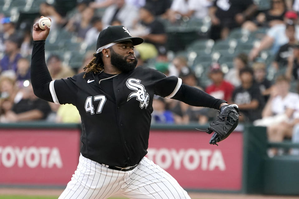 Chicago White Sox starting pitcher Johnny Cueto delivers during the first inning of a baseball game against the Oakland Athletics Saturday, July 30, 2022, in Chicago. (AP Photo/Charles Rex Arbogast)