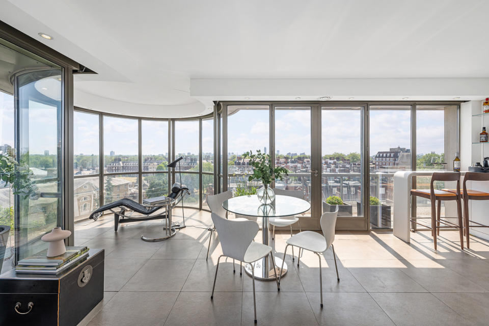 Photo:  A room at the top: wall-to-wall glazing captures the views from this Chelsea penthouse. Photo: Tedworth Property