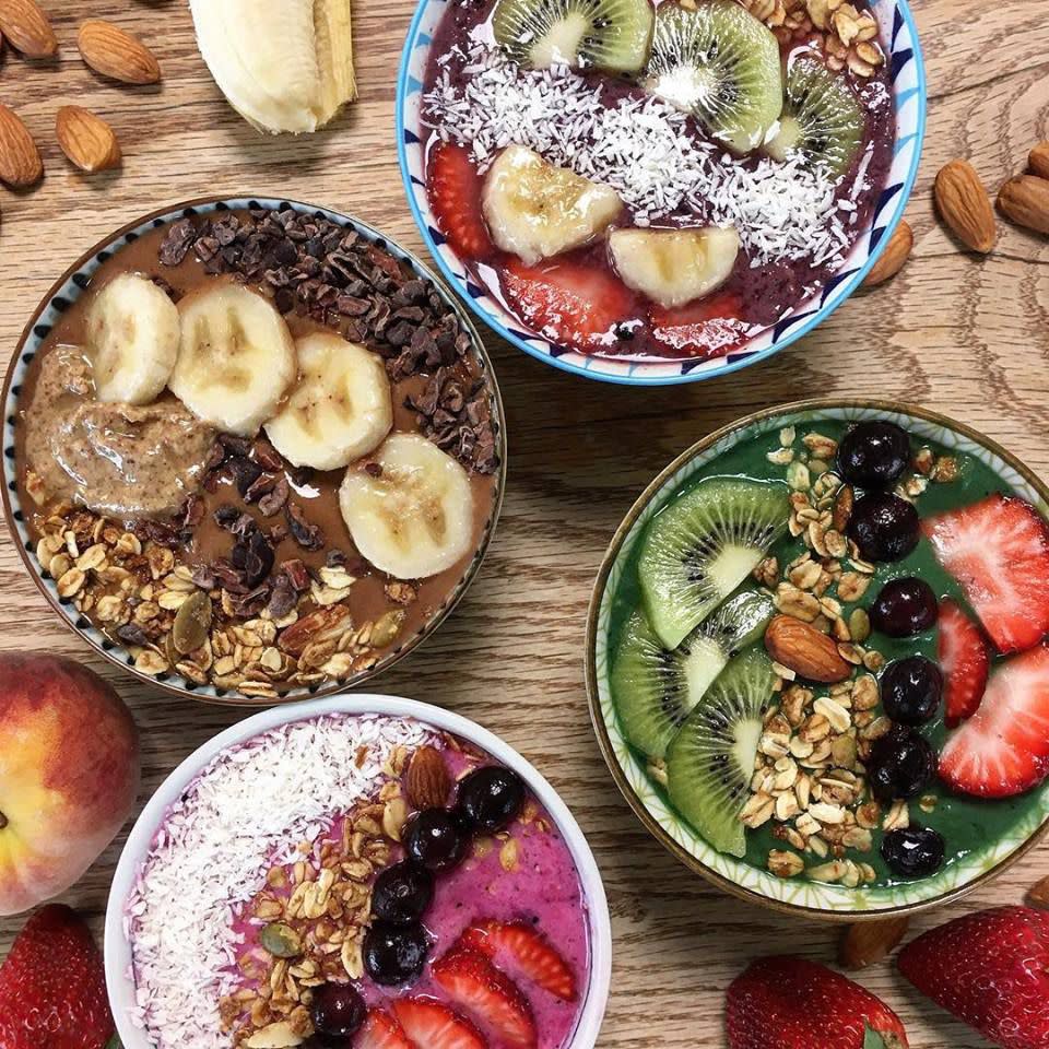 Acai Bowls with Granola and Banana - The Charming Detroiter