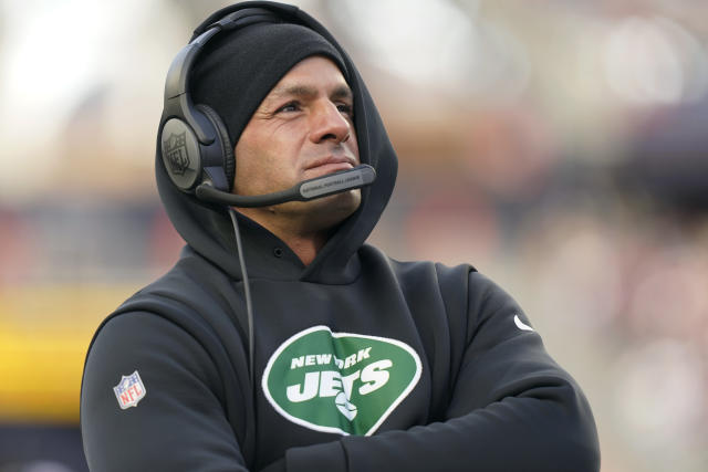 Jets face questions on offense after anemic effort vs. Pats