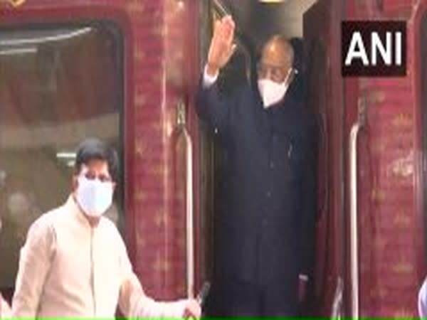 President Ram Nath Kovind along with his wife Savita Devi Kovind leave for Kanpur. Photo/ANI