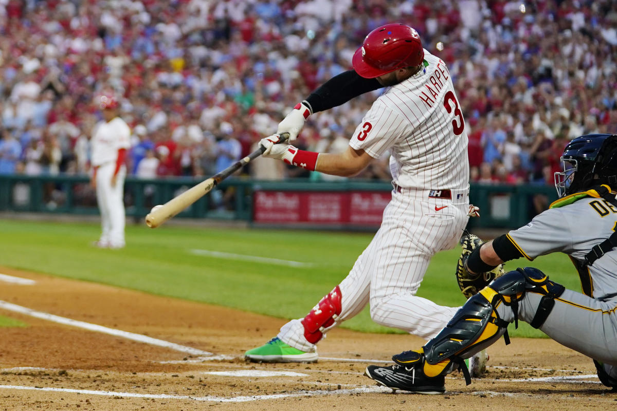 Harper hits 2 solo home runs, Nola pitches 5 innings as Phillies beat Blue  Jays 9-4