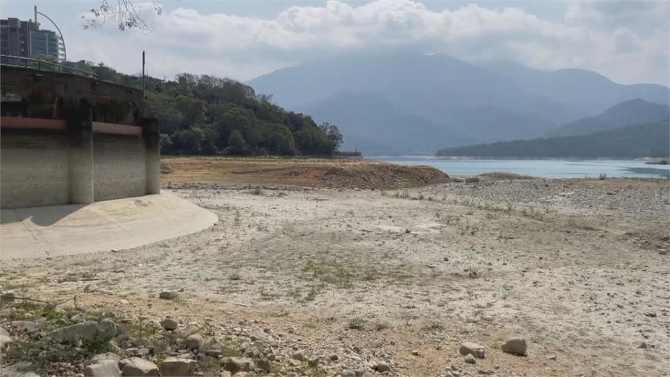 水位持續降！日月潭驚見「神祕黑洞」