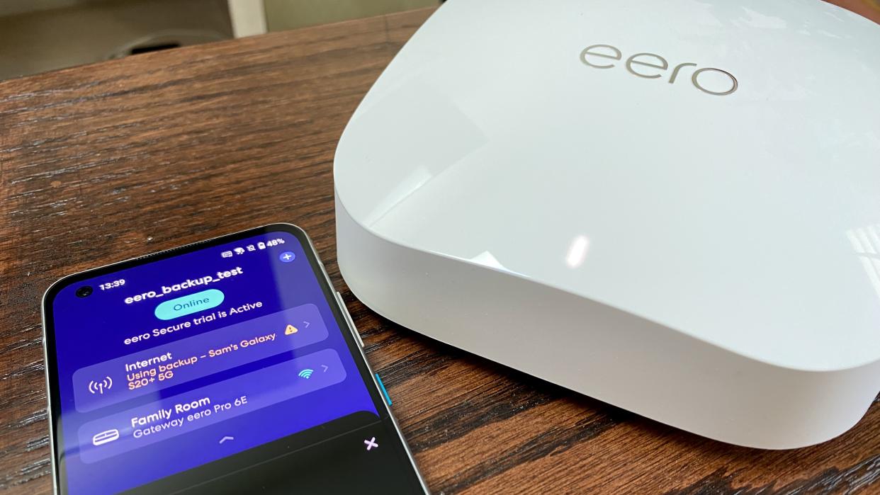  Eero Pro 6E and the eero app showing an eero Internet Backup connection. 