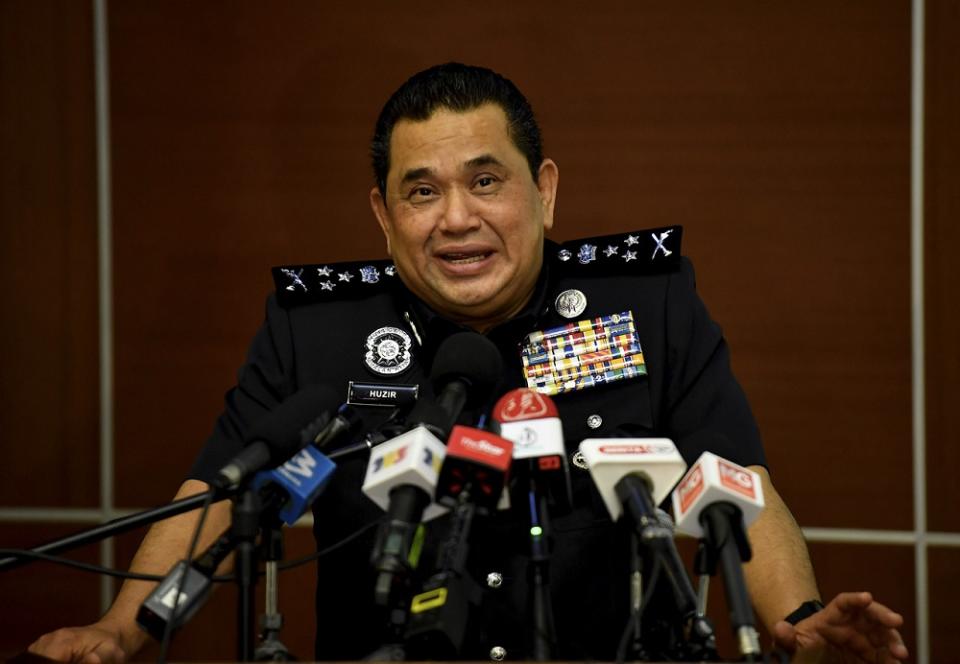 Datuk Huzir Mohamed issued a reminder that those caught dodging screenings have committed an offence under Section 22(b) of the Prevention of Control of Infectious Diseases Act 1988, otherwise known as Act 342. — Bernama pic