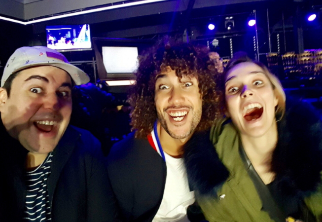 Quelques heures avant le début de ce dernier prime, Artus publie une photo sur Twitter où apparaissent les trois finalistes. Artus, Camille Lou, Laurent Maistret… Parmi eux se cache le grand gagnant de la saison 7 de Danse avec les stars.