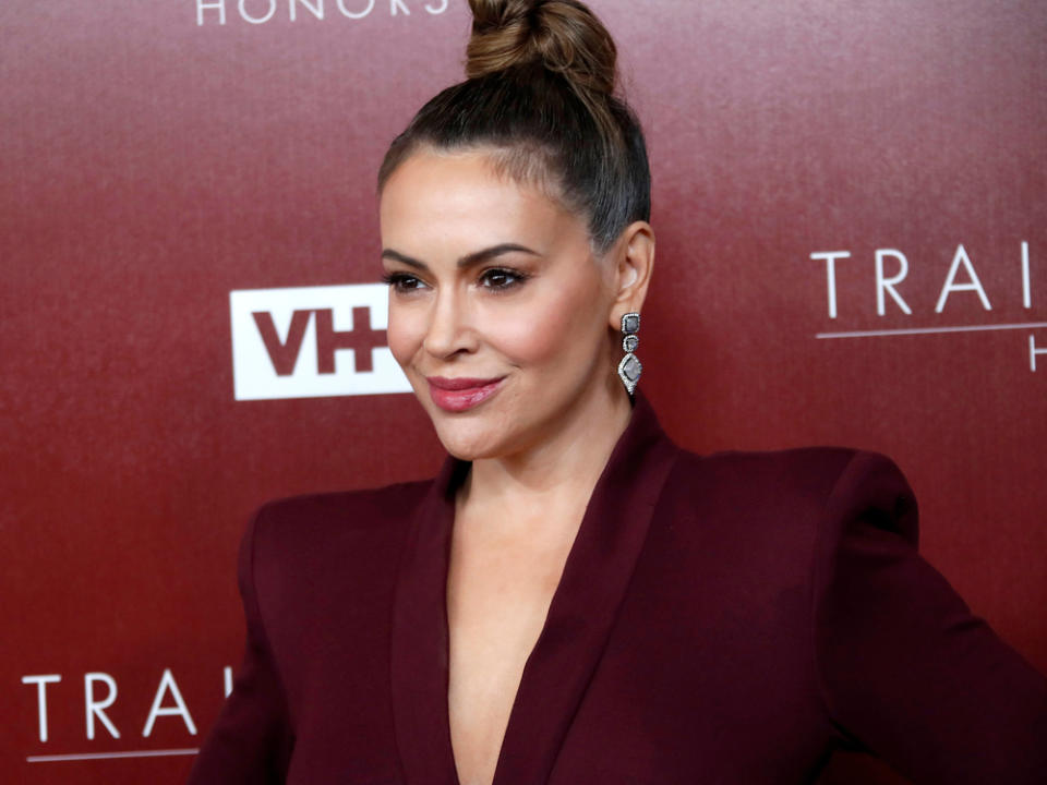 Alyssa Milano bei einer Veranstaltung 2019 (Bild: Kathy Hutchins / Shutterstock.com)