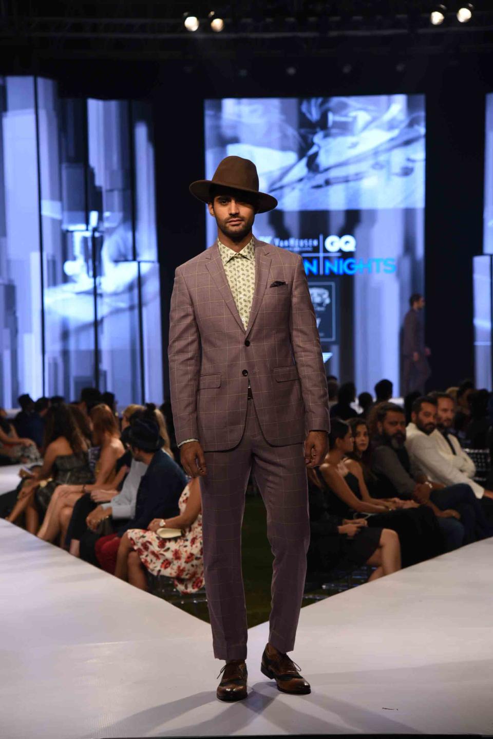 Bollywood meets fashion at 'Van Heusen and GQ Fashion Nights 2016' finale