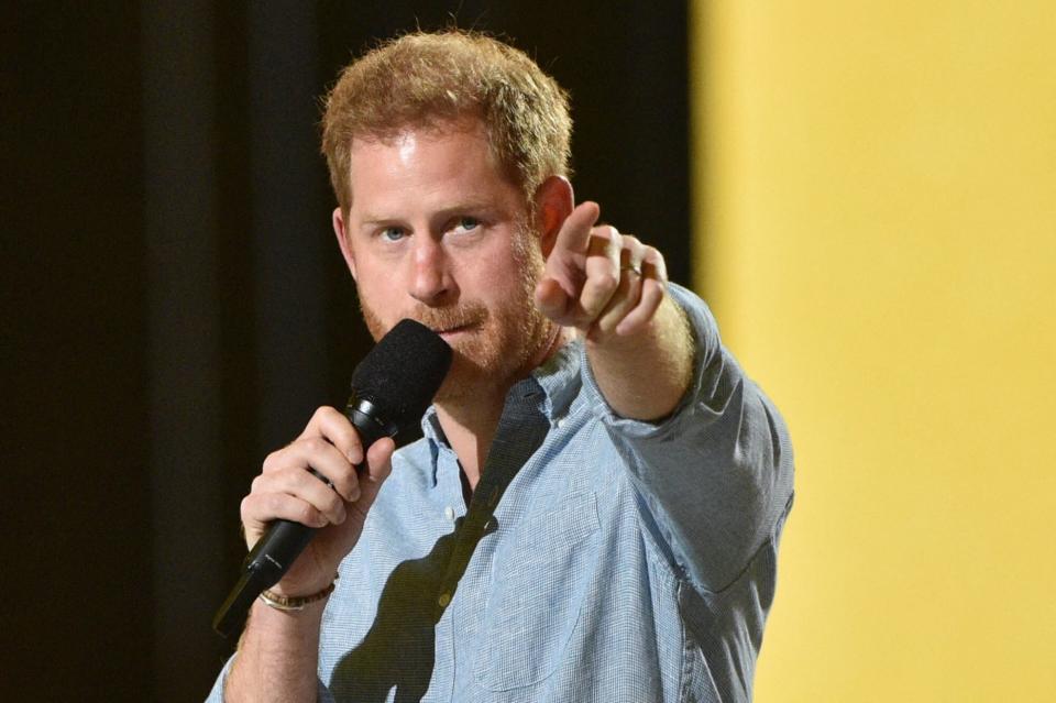 prince harry vax live