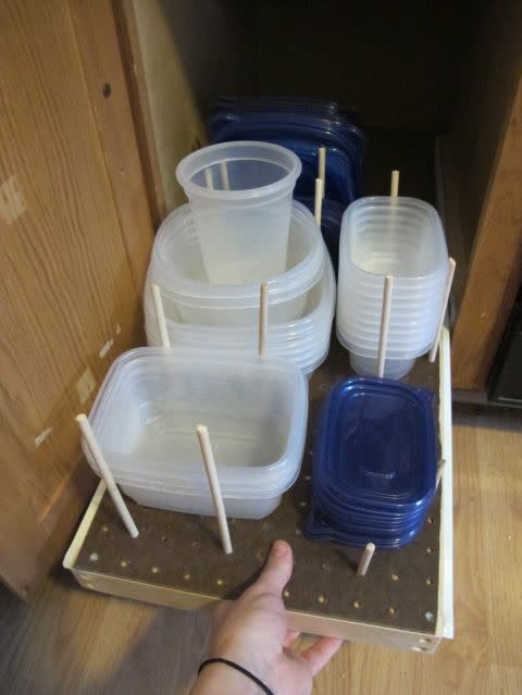 Use Dowels to Control Containers