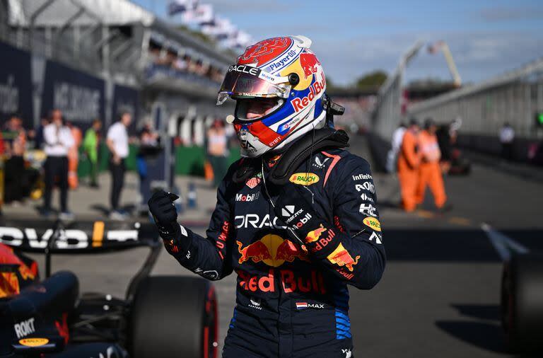 El festejo de Max Verstappen tras finalizar la tanda clasificatoria