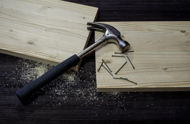 Carpenter Shares Hack for Joining Two Boards Together Without Nails or  Screws