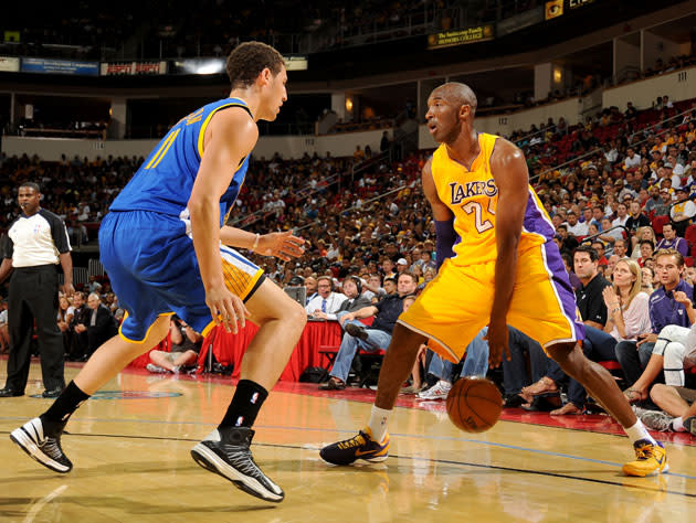 kobe bryant purple and gold shoes