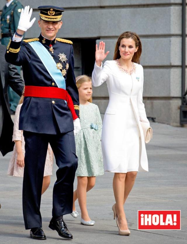 entrar animación Pogo stick jump Hace justo 7 años! El inolvidable (y rico en detalles) primer look de doña  Letizia como Reina