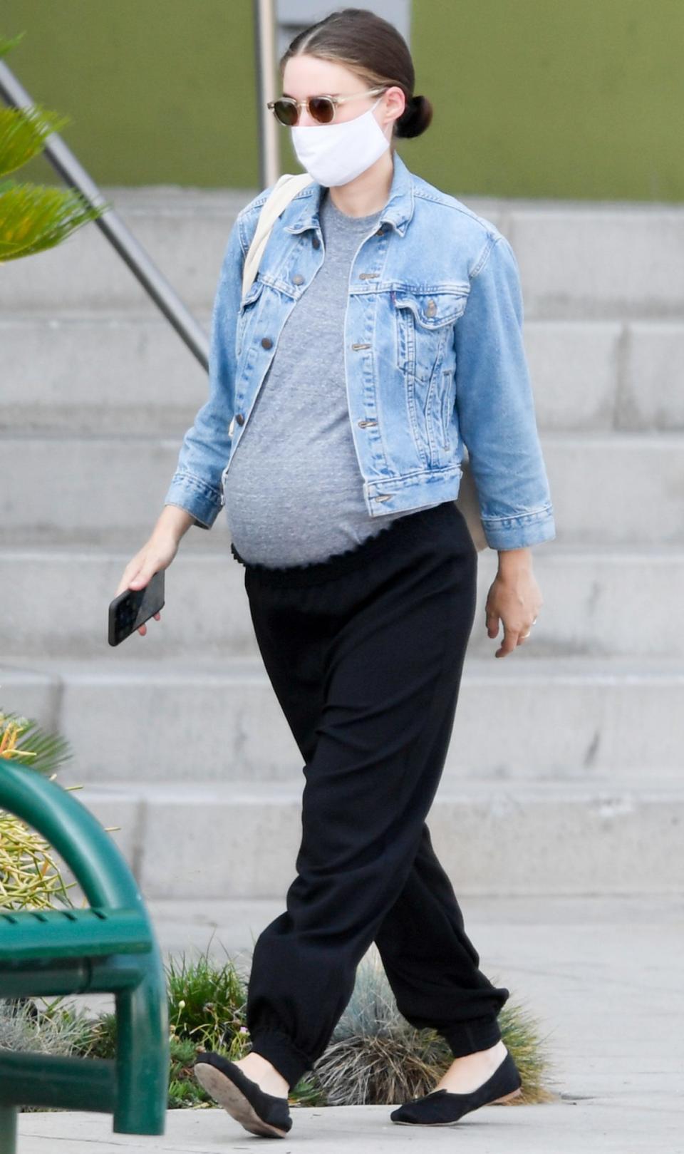 <p>A pregnant Rooney Mara steps out for a stroll in L.A. on Monday. </p>