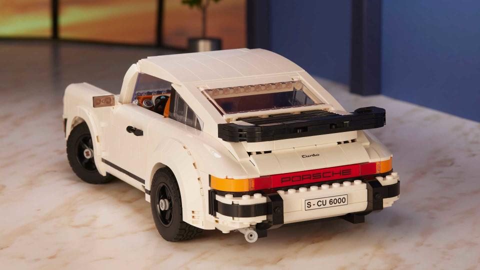 一組盒玩兩種滿足！Lego 推出「Porsche 911 Turbo + Targa」 