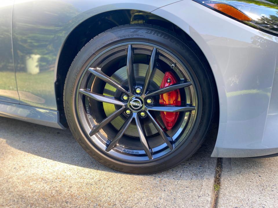 The black 19-inch alloy wheels on a 2024 Nissan Z sports car.