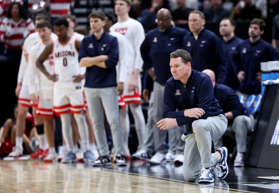 There's no way Tommy Lloyd would leave the Arizona Wildcats for the Kentucky Wildcats, right?