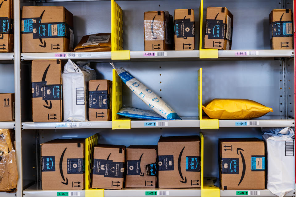 Lafayette - Circa February 2018: Amazon Store at Purdue. A brick-and-mortar store customers can receive products from Amazon.com III