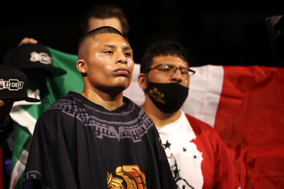 Isaac Cruz en la pelea que lo enfrentó contra Gervonta Davis por el campeonato AMB Regular de los pesos ligeros. (Katelyn Mulcahy/Getty Images)