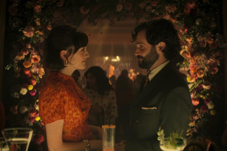 You. (L-R) Charlotte Ritchie as Kate, Penn Badgley as Joe Goldberg in episode 409 of You. Cr. Courtesy of Netflix © 2023