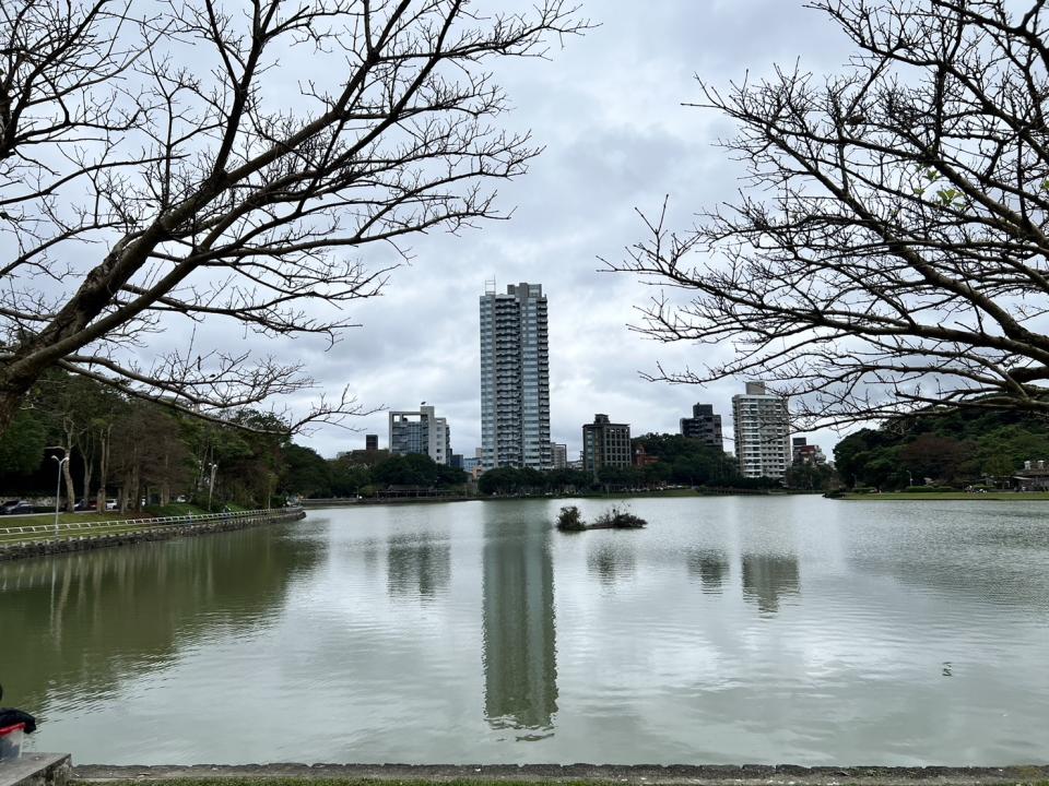 碧湖水岸豪宅「碧湖畔」19樓戶6月以2.3億元成交，每坪單價137.3萬元。圖/台灣房屋提供