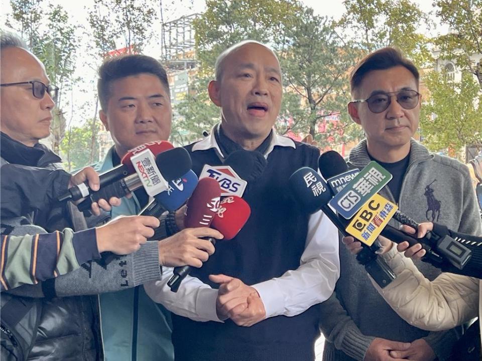 立院龍頭之爭，國民黨推出韓國瑜、江啟臣角逐正副院長，針對傅崐萁表態爭取國會領袖，韓國瑜表示「不評論」。（張亦惠攝）