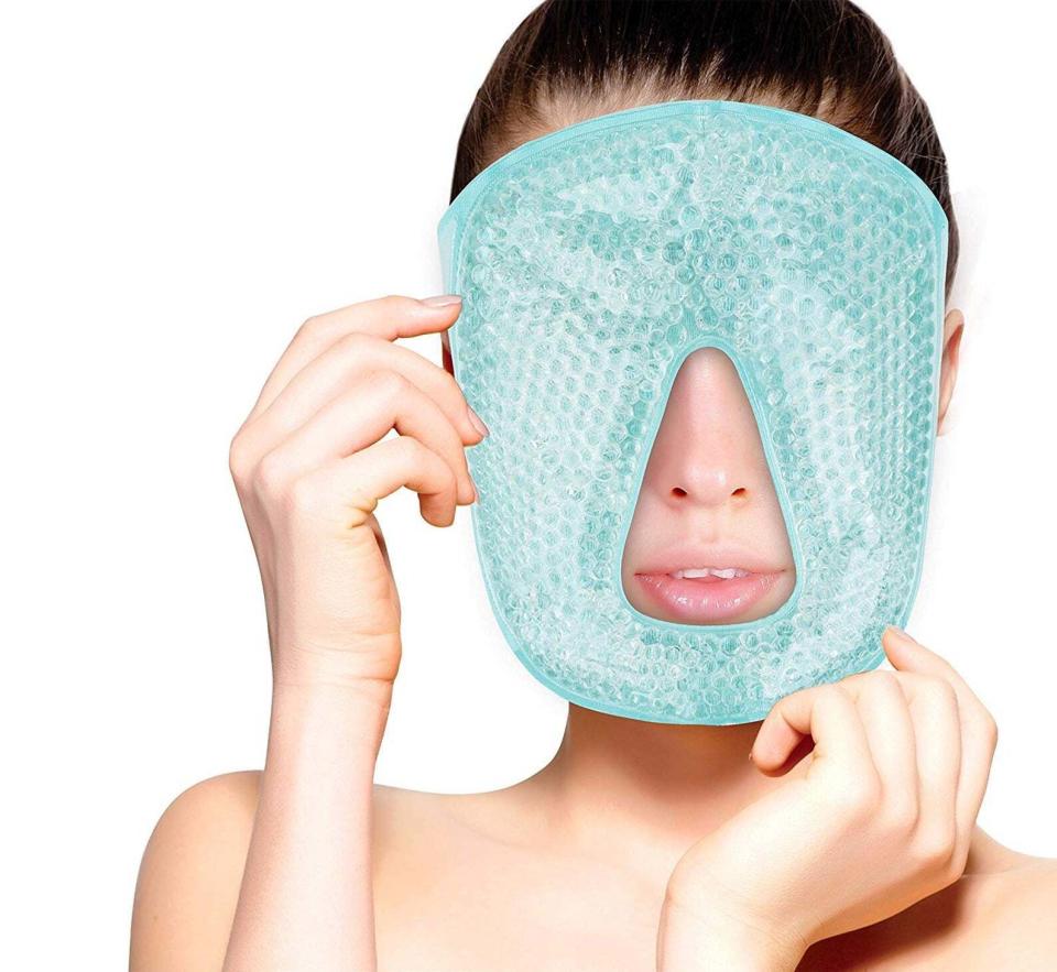 It comfortably fits on your face while giving you a cool and relaxing sensation.<br /><br /><strong><a href="https://go.skimresources.com?id=38395X987171&amp;xs=1&amp;xcust=HPProductsForHotSleepers-7-2021--60c0db4be4b0b449dc34948b-&amp;url=https%3A%2F%2Fwww.etsy.com%2Flisting%2F950989349%2Fhot-cold-full-facial-eye-mask-by-fomi" target="_blank" rel="noopener noreferrer">Get it from FOMI US on Etsy for $14.99.﻿</a></strong>