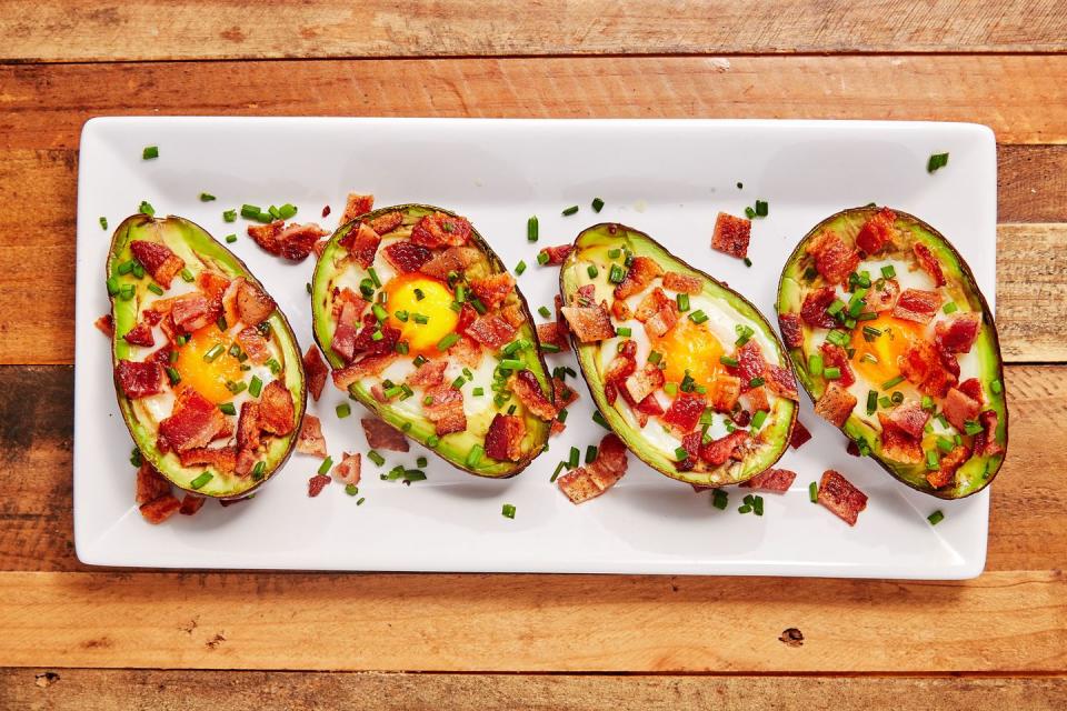 Baked Avocado Egg Boats