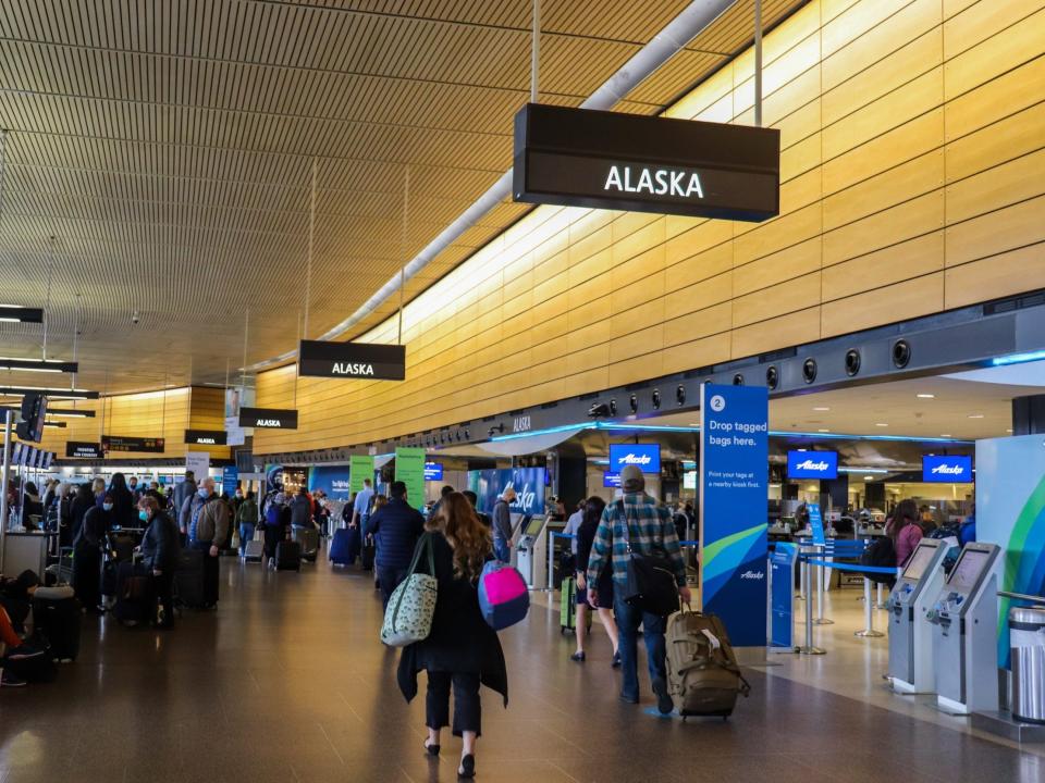 Flying on Alaska Airlines during pandemic