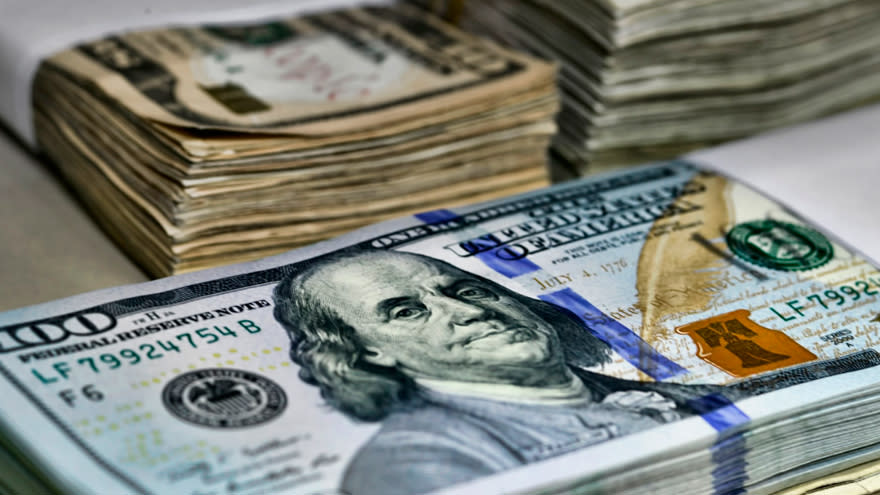 En enero del 2025 el dólar se podría ubicar en un valor cercano a los $ 1.776