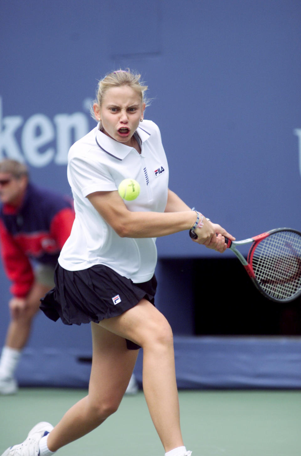 Jelena Dokic playing tennis in 1999