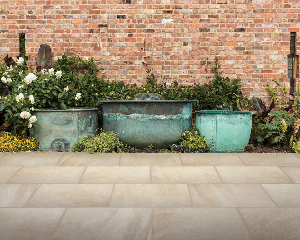 6. Use long paving slabs to stretch the feeling of space