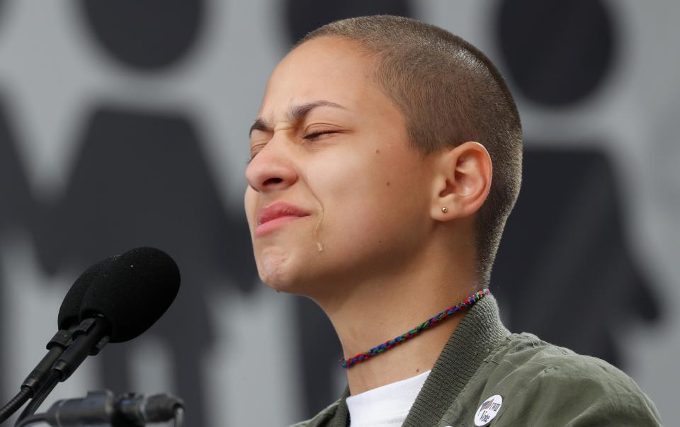 Emma González, superviviente del tiroteo del pasado 14 de febrero en la Marjory Stoneman Douglas High School de Parkland, en Florida, se ha convertido en un simbolo del movimiento contra las armas que algunos quieren derrumbar. (Foto: REUTERS/Jonathan Ernst)