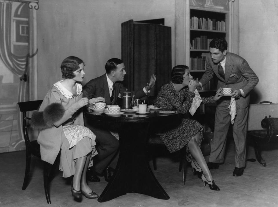 From L-R: Gertrude Lawrence, Coward, Laurence Olivier and Adrianne Allen in ‘Private Lives’ at the Phoenix Theatre (Sasha/Hulton Archive/Getty Images)