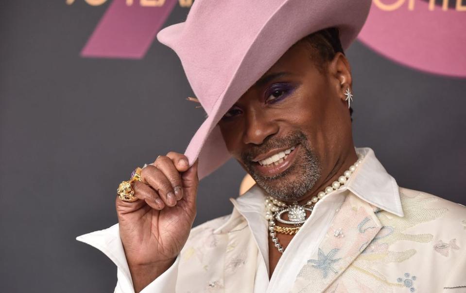 billy porter pink hat