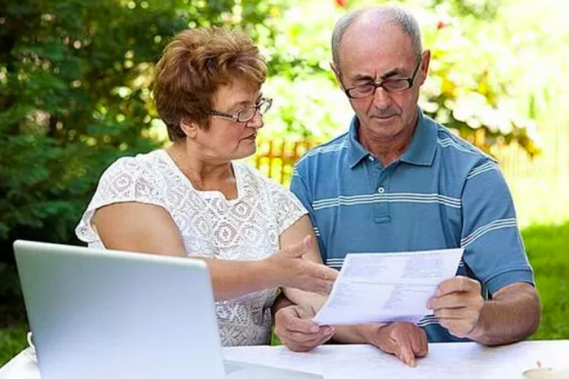 People over State Pension age can quickly check online if they qualify for £3,300 income top-up