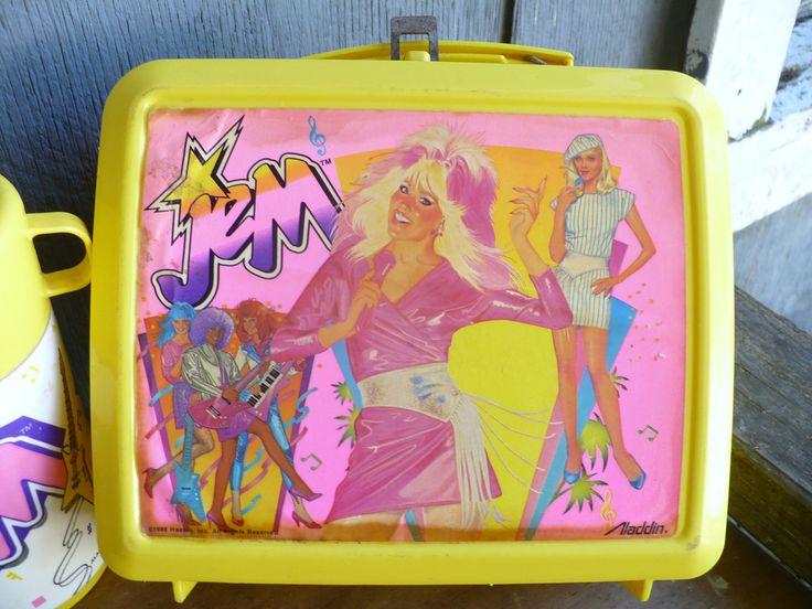 These Throwback Lunch Boxes Will Make You Hungry For Your School Years