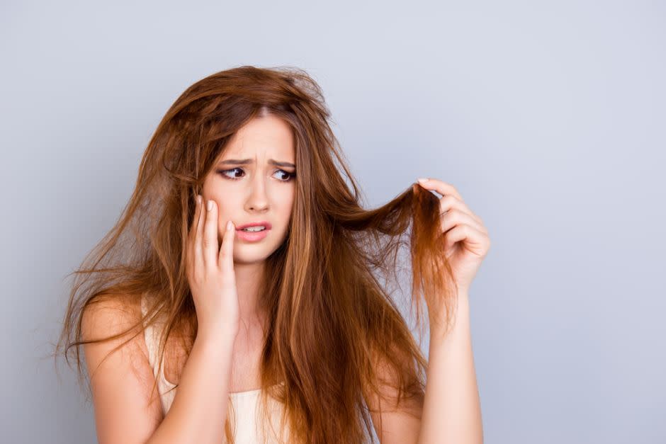 一般而言，重、中度受損髮質最適合使用護髮油，由於它免沖洗的特性，停留在髮絲上的時間長，所以毛麟片可以更有效地吸收頭髮所需的養分