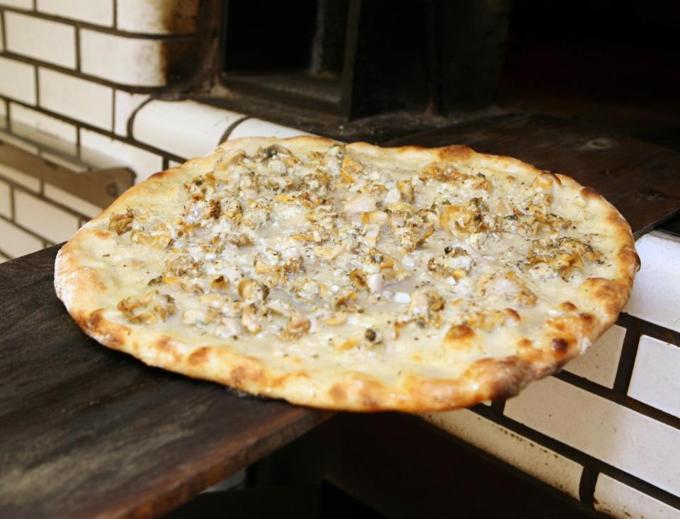 White clam pizza is a specialty at Frank Pepe Pizzeria Napoletana on Central Park Avenue in Yonkers.